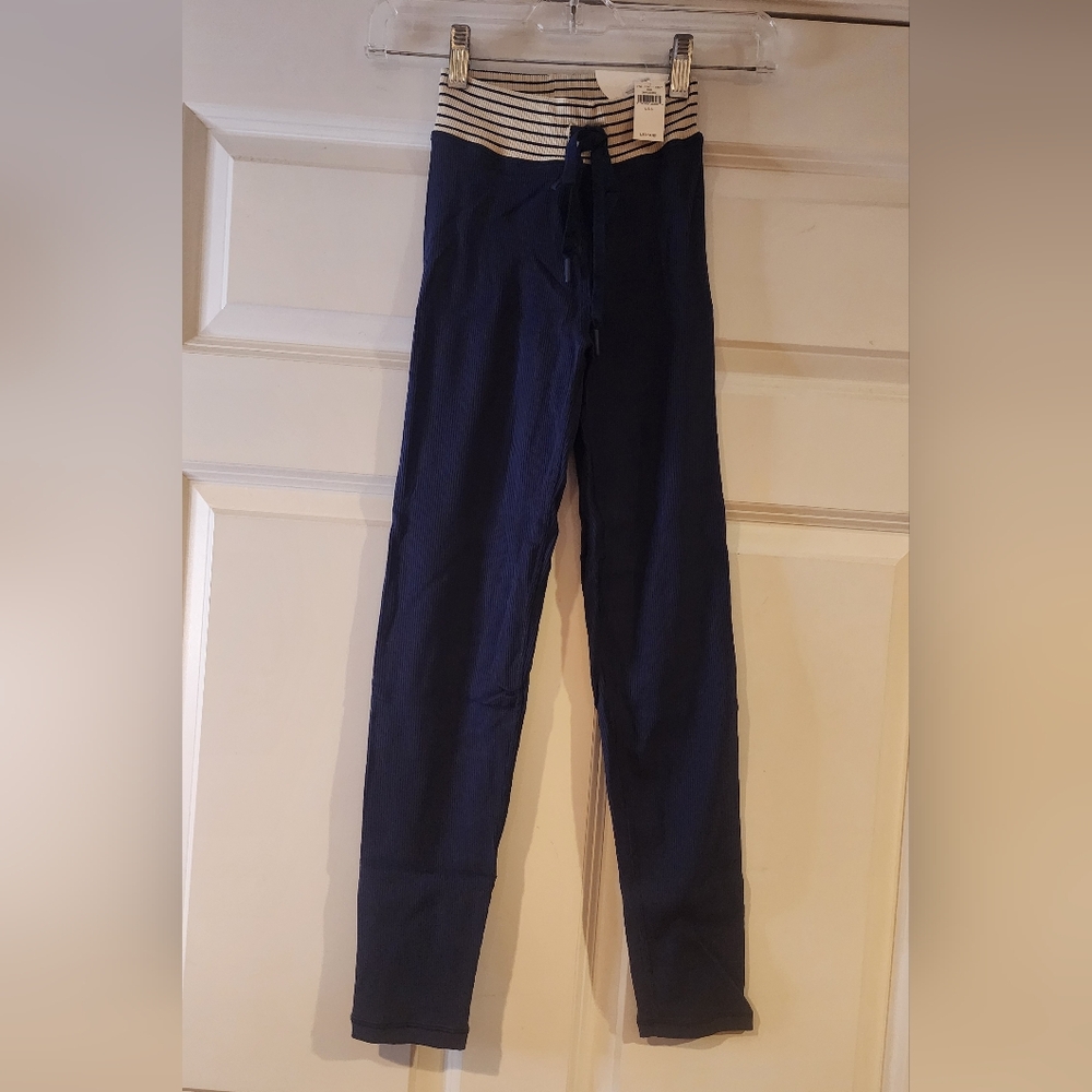 NWT Aerie Offline blue ribbed 7/8 leggings S